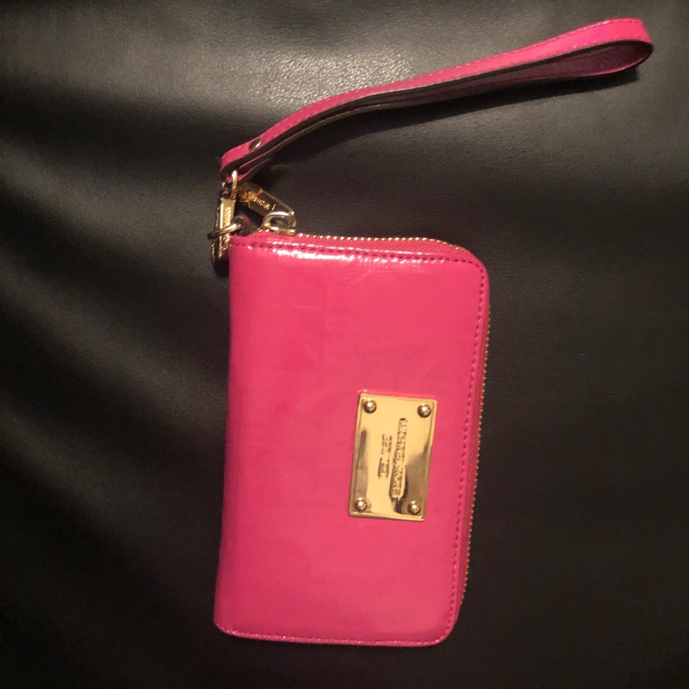 Michael kors hand wallet